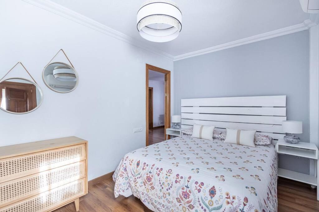 Apartamento Con Terraza A 4 Minutos De La Catedral Granada Esterno foto
