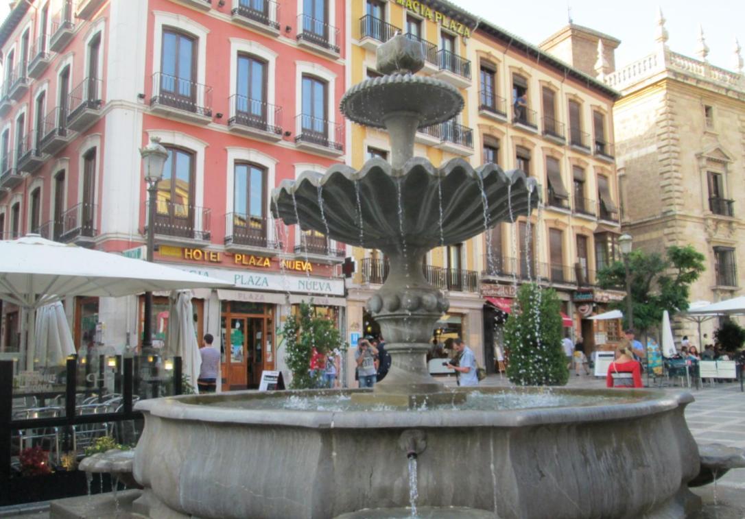 Apartamento Con Terraza A 4 Minutos De La Catedral Granada Esterno foto